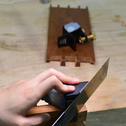 HONGDUI YW09-45 Woodworking 45 Degrees Miter Cut Dovetail Magnetic Saw Guide