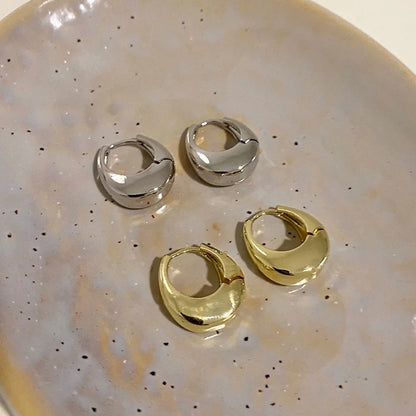 2ks nové klasické zlaté kovové kruhové náušnice pro ženy, módní šperky Temperament Dívčí náušnice na denní nošení