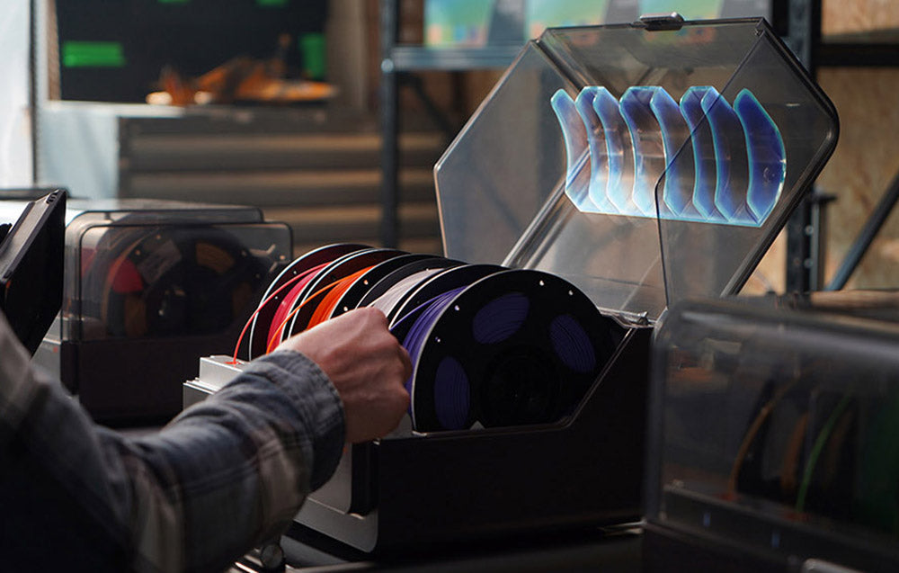 3D tiskárna ANYCUBIC KOBRA S1 COMBO, zářivý 8barevný tisk, ultra vysoká rychlost 600 mm/s, automatické vyrovnávání, hotend 320 °C, ultratichý chod 44 dB, konstrukce CoreXY, 250 * 250 * 250 mm