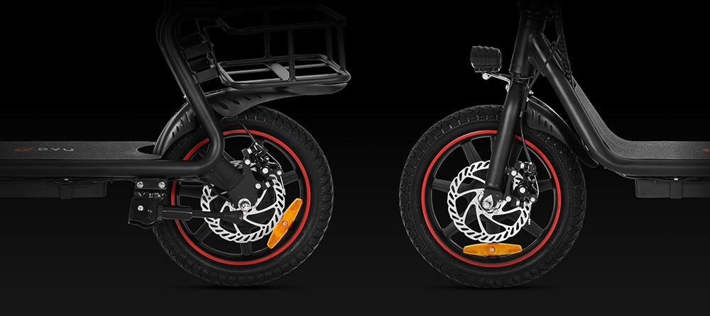 Skládací elektrická koloběžka DYU C4, motor 250 W, baterie 36 V 10 Ah, 14palcové pneumatiky, maximální rychlost 25 km/h, dojezd 42 km, přední a zadní kotoučové brzdy