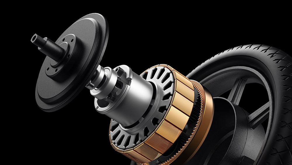 Skládací elektrická koloběžka DYU C4, motor 250 W, baterie 36 V 10 Ah, 14palcové pneumatiky, maximální rychlost 25 km/h, dojezd 42 km, přední a zadní kotoučové brzdy