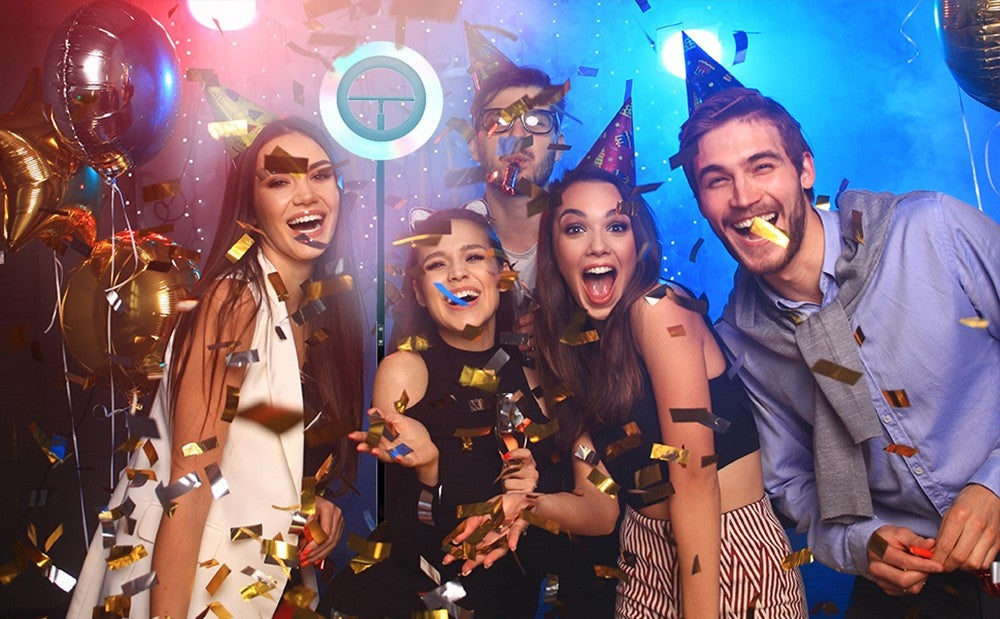 FIMEI MF18809 RGB LED stojací lampa, 18 RGB režimů, 4 teploty barev, dálkové ovládání, pro obývací pokoj, ložnici, kancelář - černá