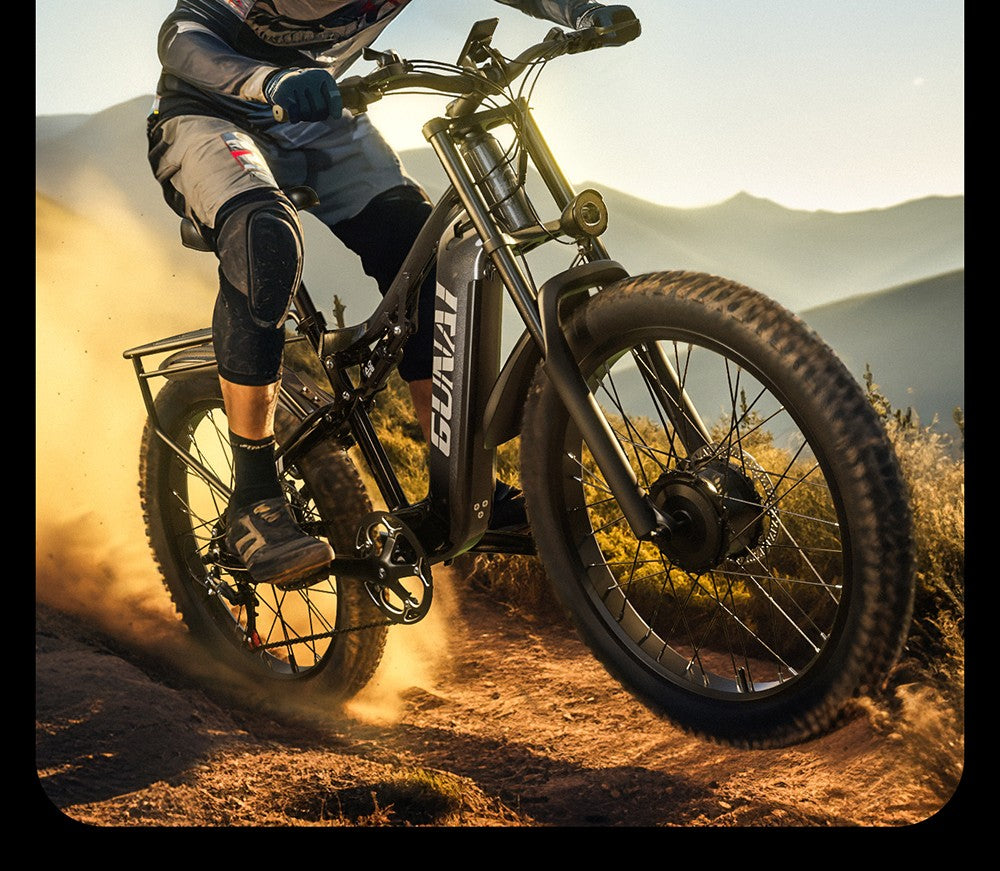 Elektrokolo GUNAI GN68, motor 2*1000, baterie 48 V 17,5 Ah, tlusté pneumatiky 26*3,0 palce, maximální rychlost 50 km/h, maximální dojezd 60 mil, řazení Shimano 7 rychlostí, mechanická kotoučová brzda