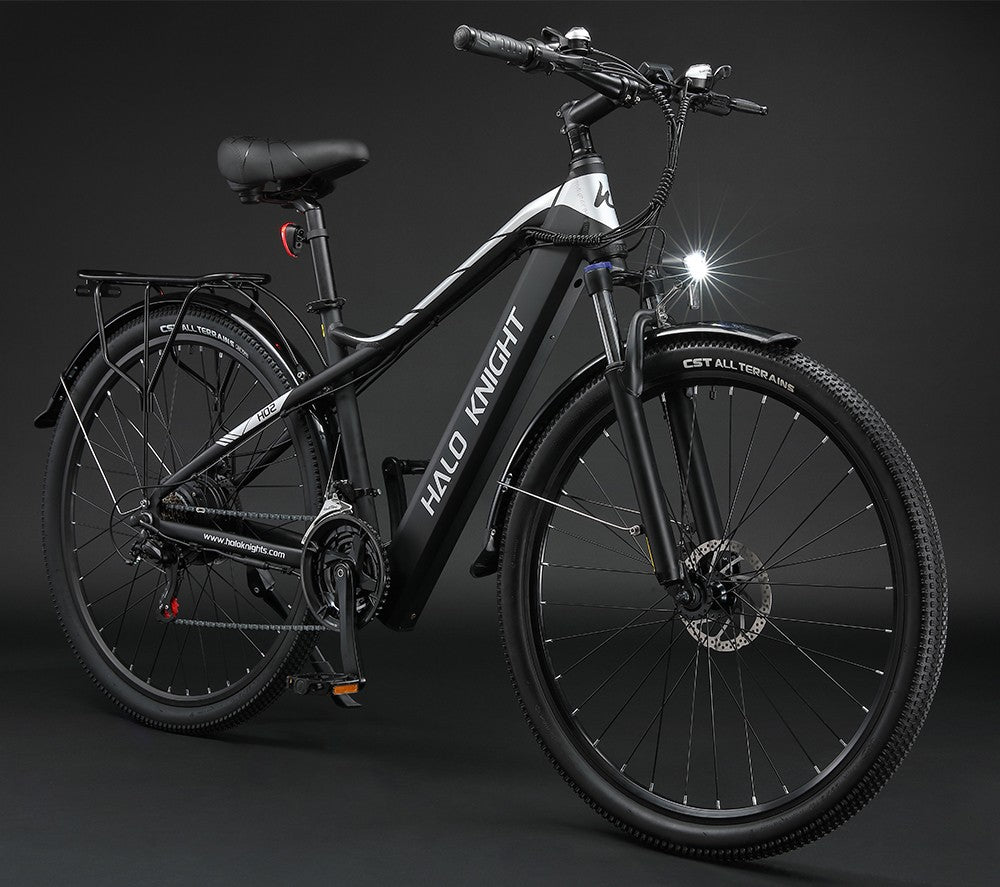 Elektrokolo Halo Knight H02, bezkartáčový motor 750 W, baterie 48 V 16 Ah, pneumatiky 29*2,1 palce, maximální rychlost 50 km/h, maximální dojezd 60 km, řazení Shimano 21 rychlostí, mechanická kotoučová brzda - černá