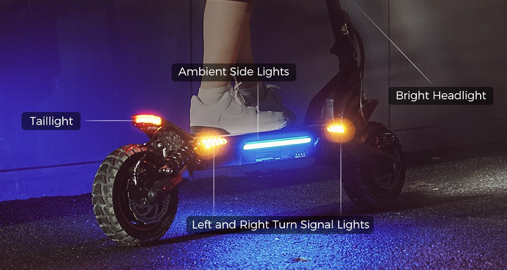 Elektrická koloběžka iScooter iX7 Pro, motor 2*1000 W, baterie 48 V 17,5 Ah, 10palcové terénní pneumatiky, maximální rychlost 60 km/h, dojezd 80 km, přední a zadní kotoučové brzdy, dvojité odpružení