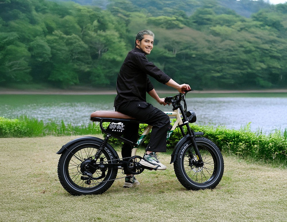 Elektrokolo ONESPORT W66, motor 500 W, baterie 48 V 13,5 Ah, pneumatiky 20 x 4,0 palce, maximální rychlost 25 km/h, dojezd 100 km, přední a zadní hydraulické kotoučové brzdy, tlumící přední vidlice, 7stupňová převodovka