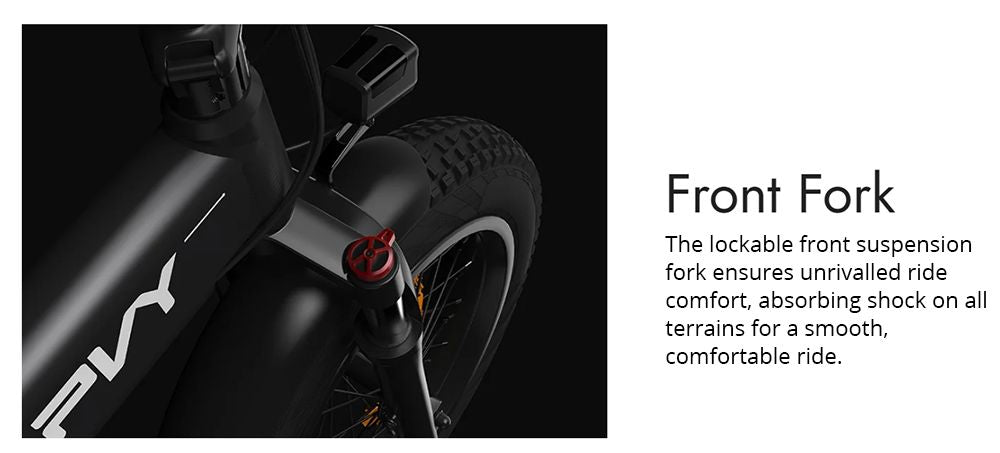 Elektrokolo PVY Turbo, motor 250 W, baterie 48 V 13 Ah, tlusté pneumatiky 20 x 4,0 palce, maximální rychlost 25 km/h, dojezd 100 km, řazení Shimano 7 rychlostí, mechanická kotoučová brzda, odpružená přední vidlice a mechanický tlumič vzadu.