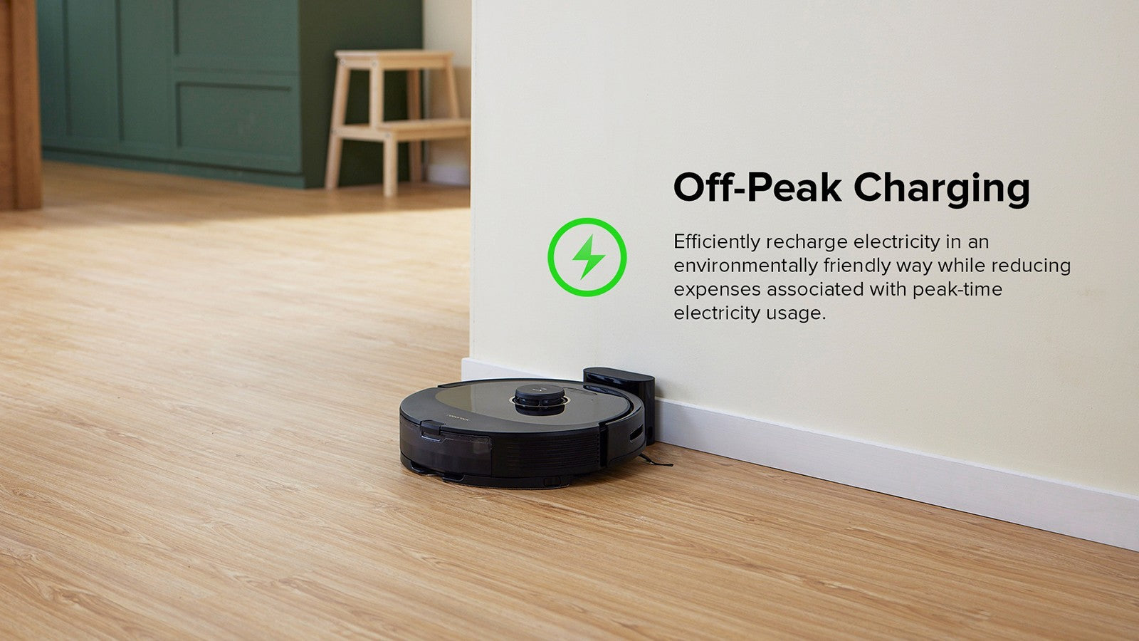 Robotický vysavač Roborock Q8 Max, sací výkon 5500 Pa, kartáč DuoRoller, navigace LDS, nádoba na prach 470 ml, nádržka na vodu 350 ml