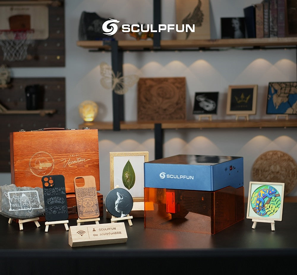Laserový gravírovací stroj SCULPFUN iCube Pro Max 10W, laserový bod 0,08 mm, rychlost gravírování 10 000 mm/min, 32bitová základní deska, vyměnitelná čočka, kouřový filtr, teplotní alarm, připojení aplikace, 120x120 mm - zástrčka EU