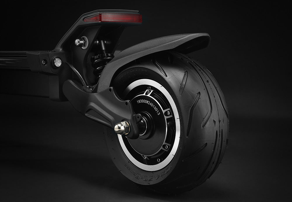 Elektrická koloběžka YUME HAWK Pro, 10x4,5